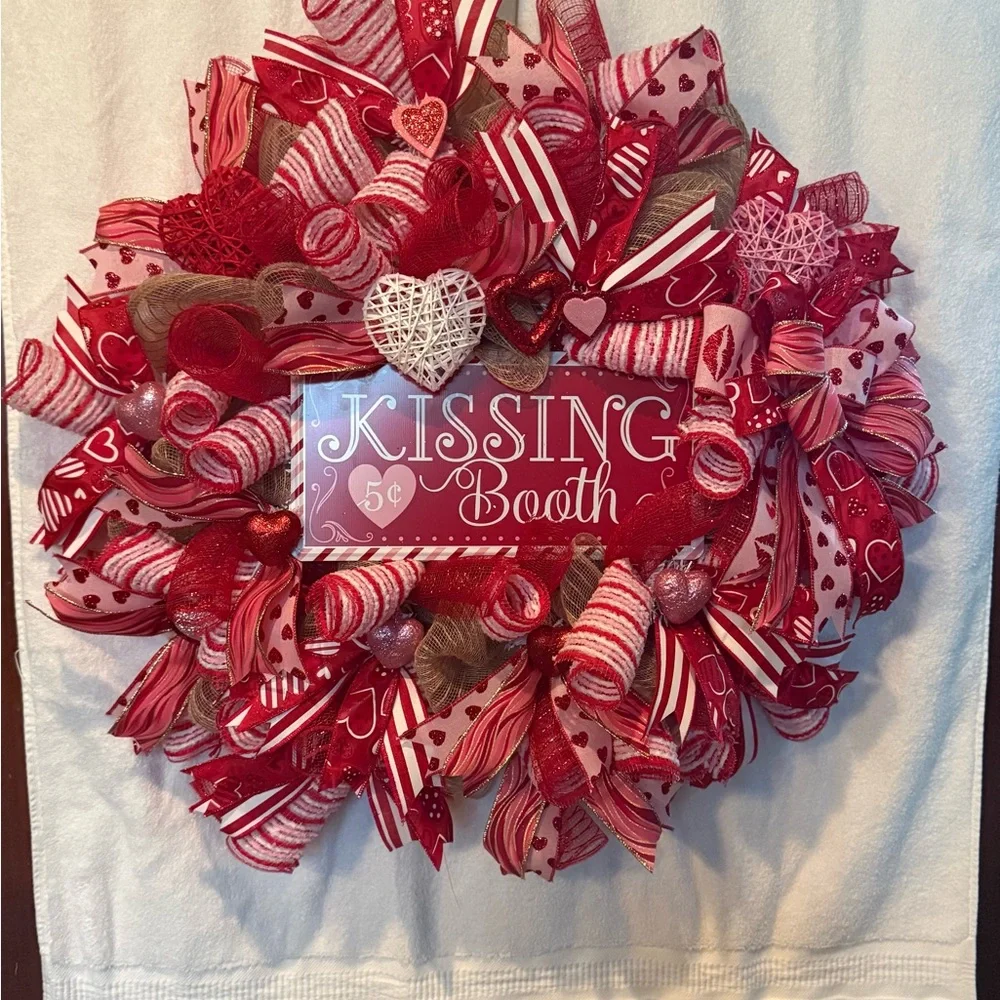 ❤️ Valentine Kissing Booth Wreath | Red & Pink Heart Door Decor | Handmade